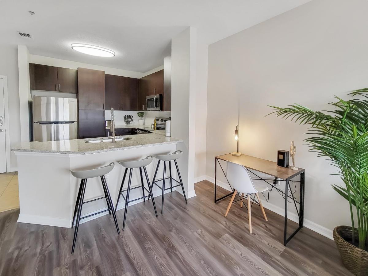 Getaway Apartment Near Beaches And Airport Тампа Екстер'єр фото
